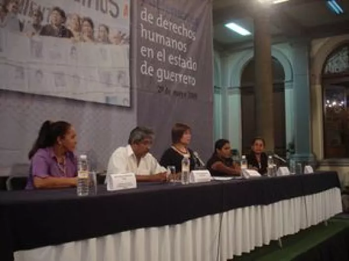 Menschenrechte in Mexiko - Abel Barrera (2.v.l.) vom Menschenrechtszentrum Tlachinollan Menschenrechte in Mexiko - Abel Barrera (2.v.l.) vom Menschenrechtszentrum Tlachinollan